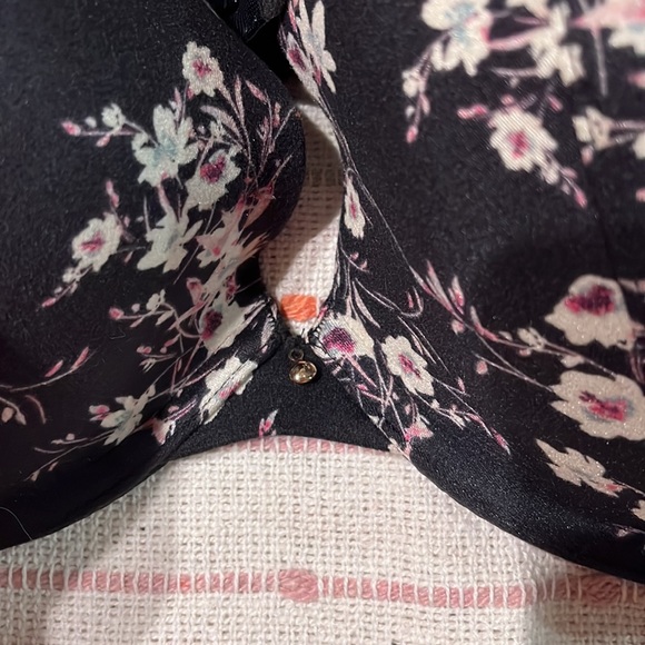 The modern cacique collection boost plunge 46D bra - Picture 3 of 8